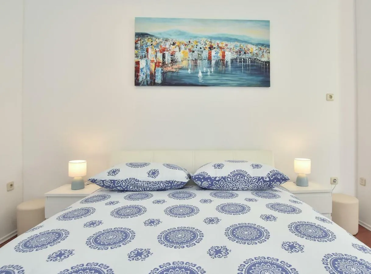 Apartment Bezic Kastela 0*,  Croatia